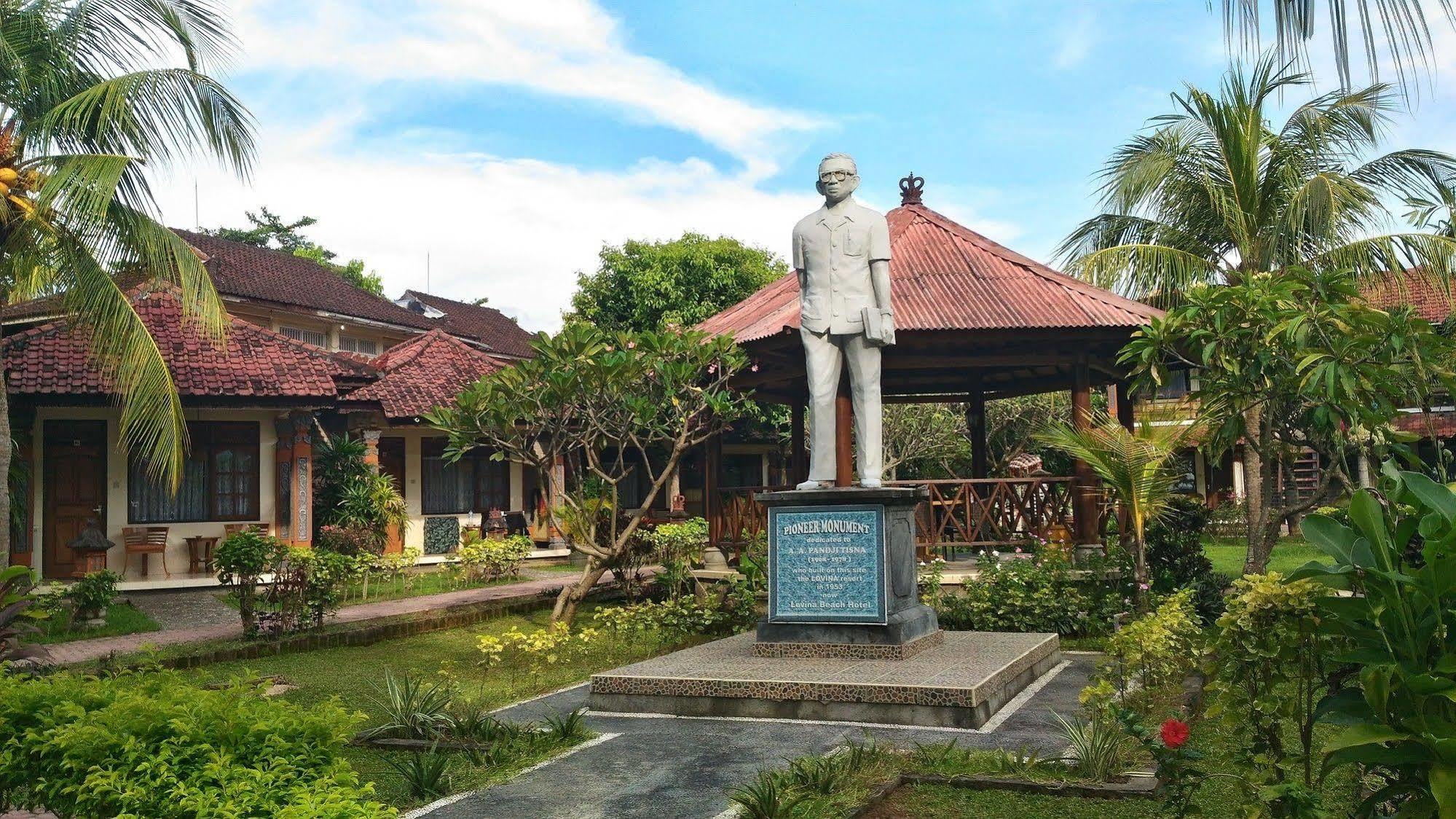 Lovina Beach Hotel Exterior foto