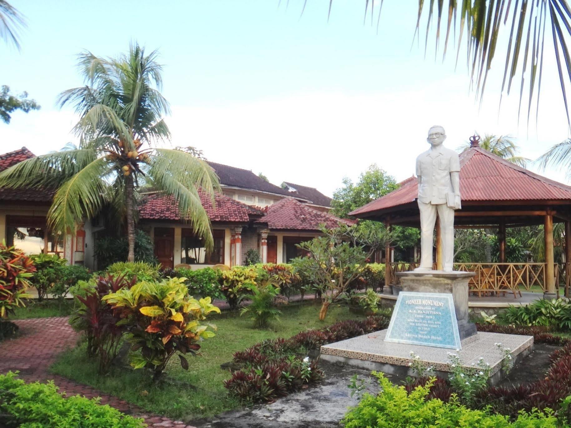 Lovina Beach Hotel Exterior foto